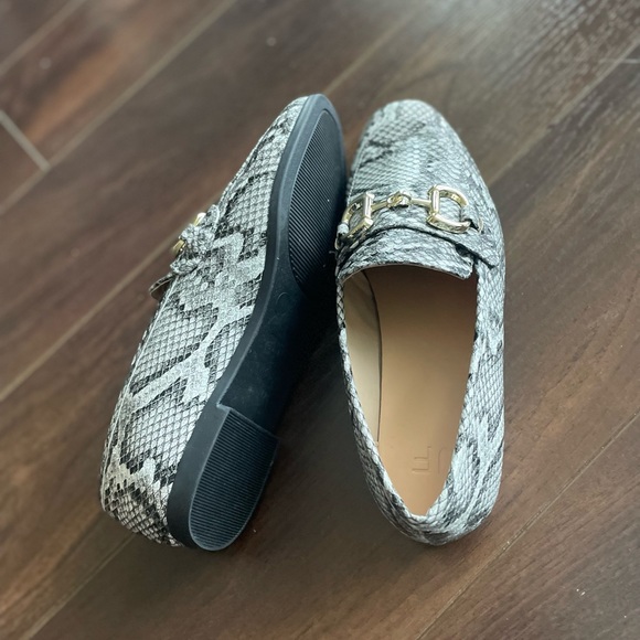 Black & White Slip On Loafer - Picture 9 of 14